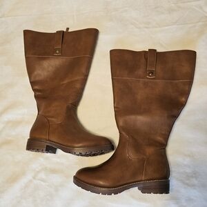 **NWOT**  Torrid Riding Boot - Exwdcalf - Size 8 (Calf Measures 20.3")